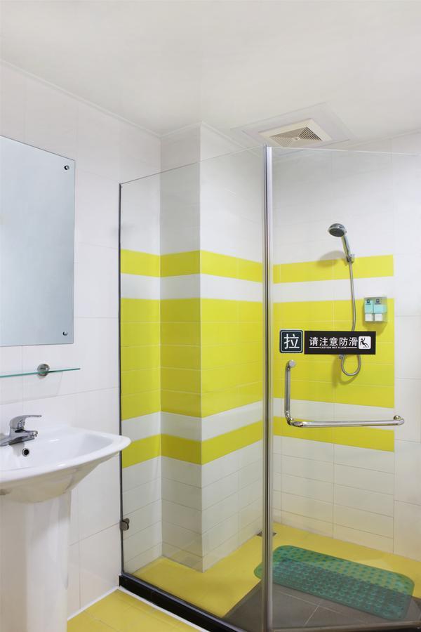 7Days Premium Guangzhou Tianhe Gangding Canton Camera foto